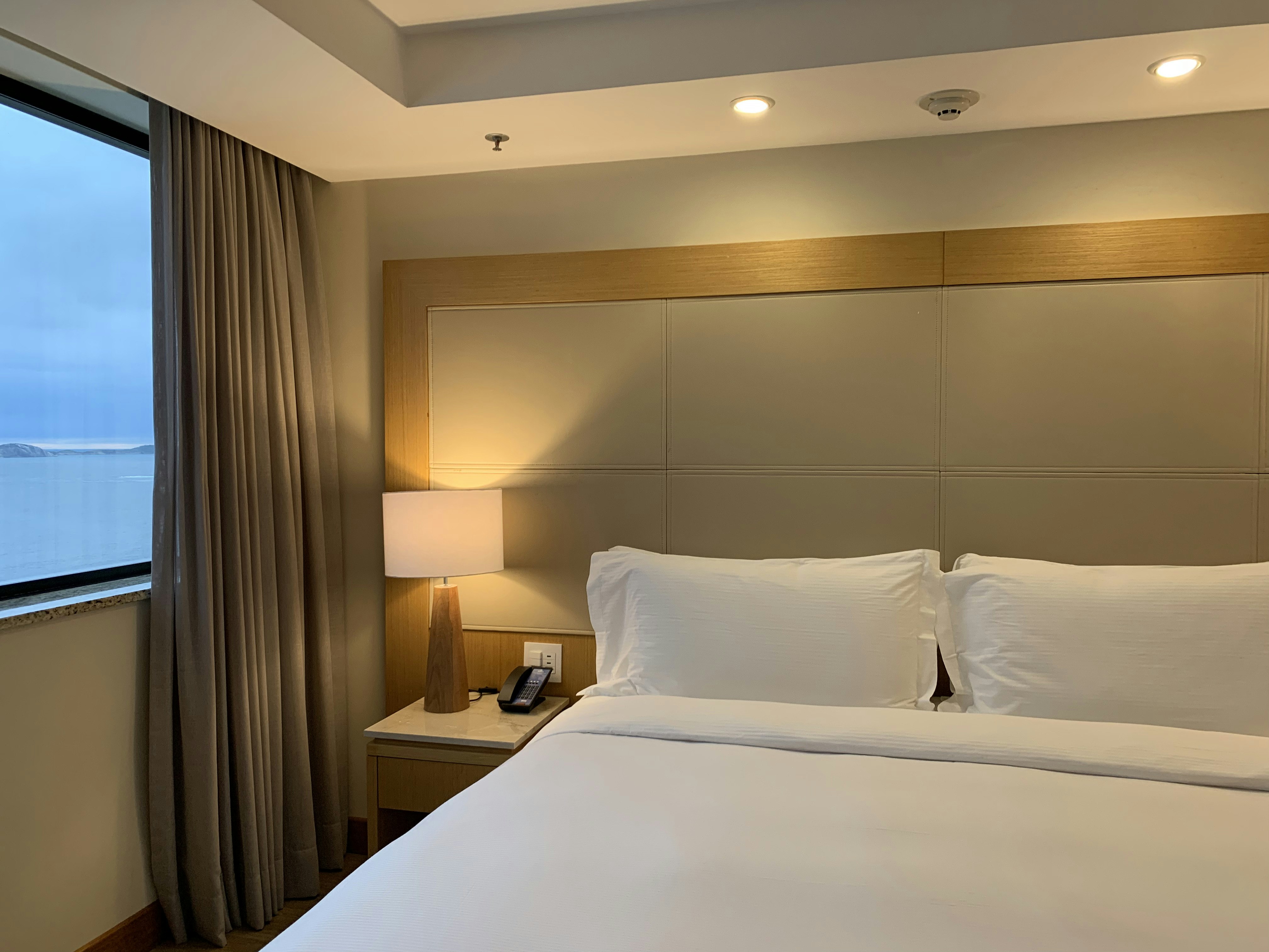 Hilton Rio de Janeiro Copacabana 12/83