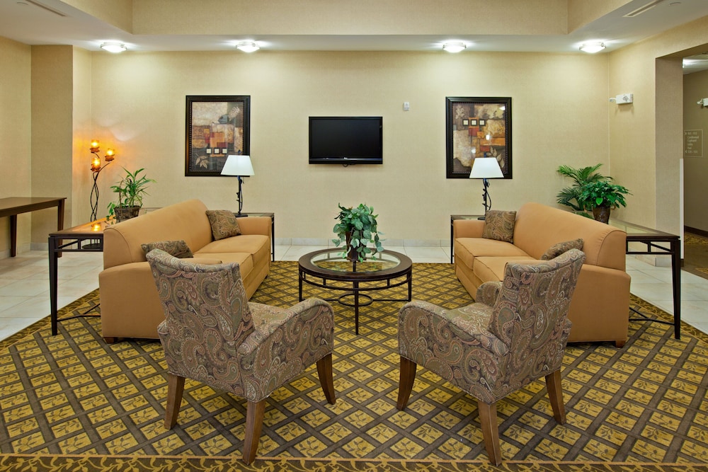 Candlewood Suites Louisville North 44/67