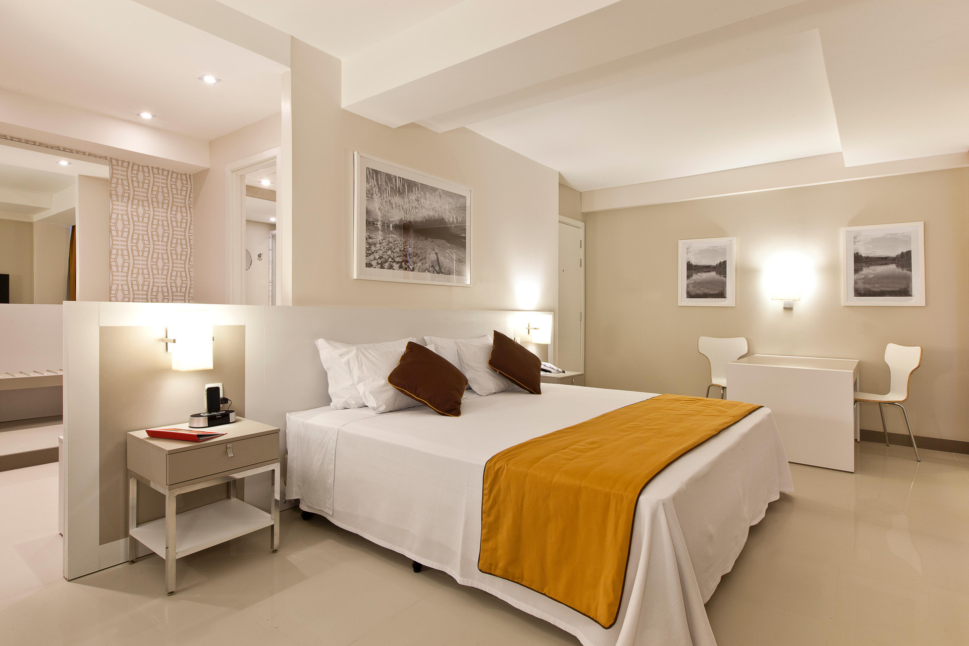 Premium, Suite, Lake View