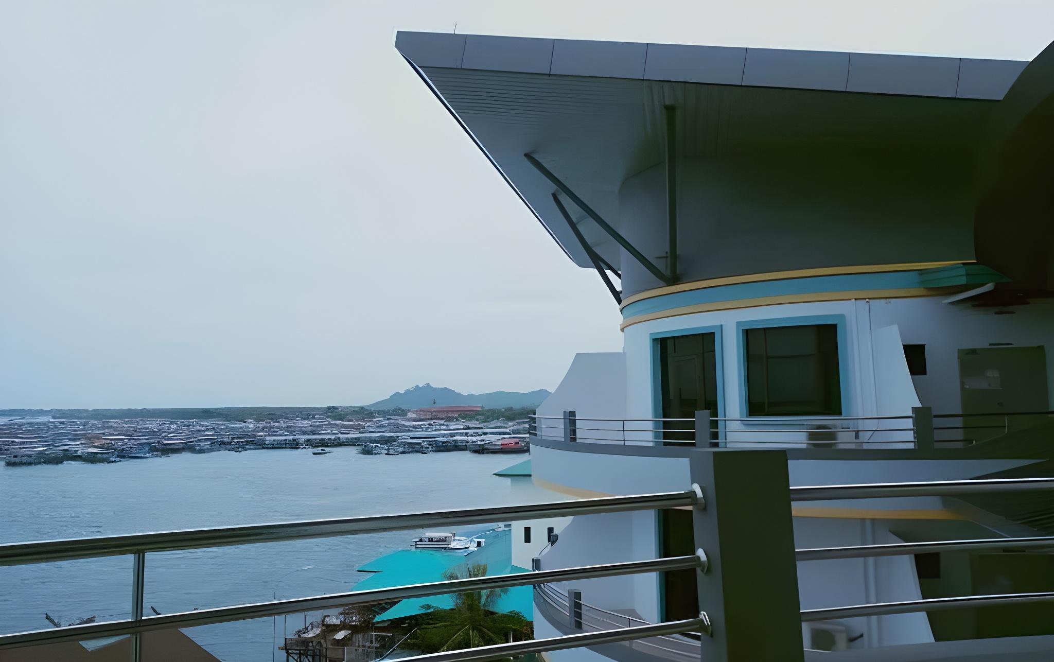 Seafest Hotel 7/25
