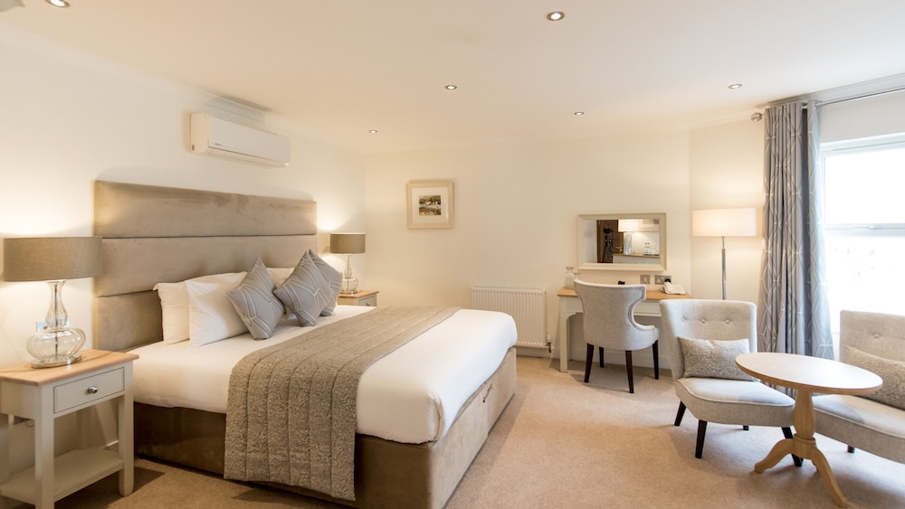 The Royal Duchy Hotel 13/53