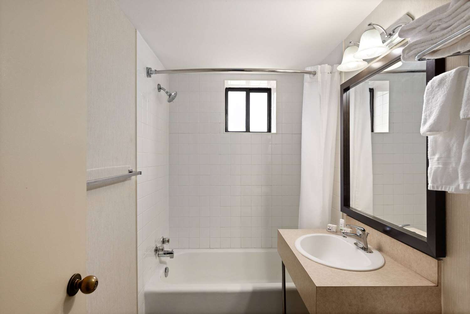 Travelodge by Wyndham Thunder Bay 36/39