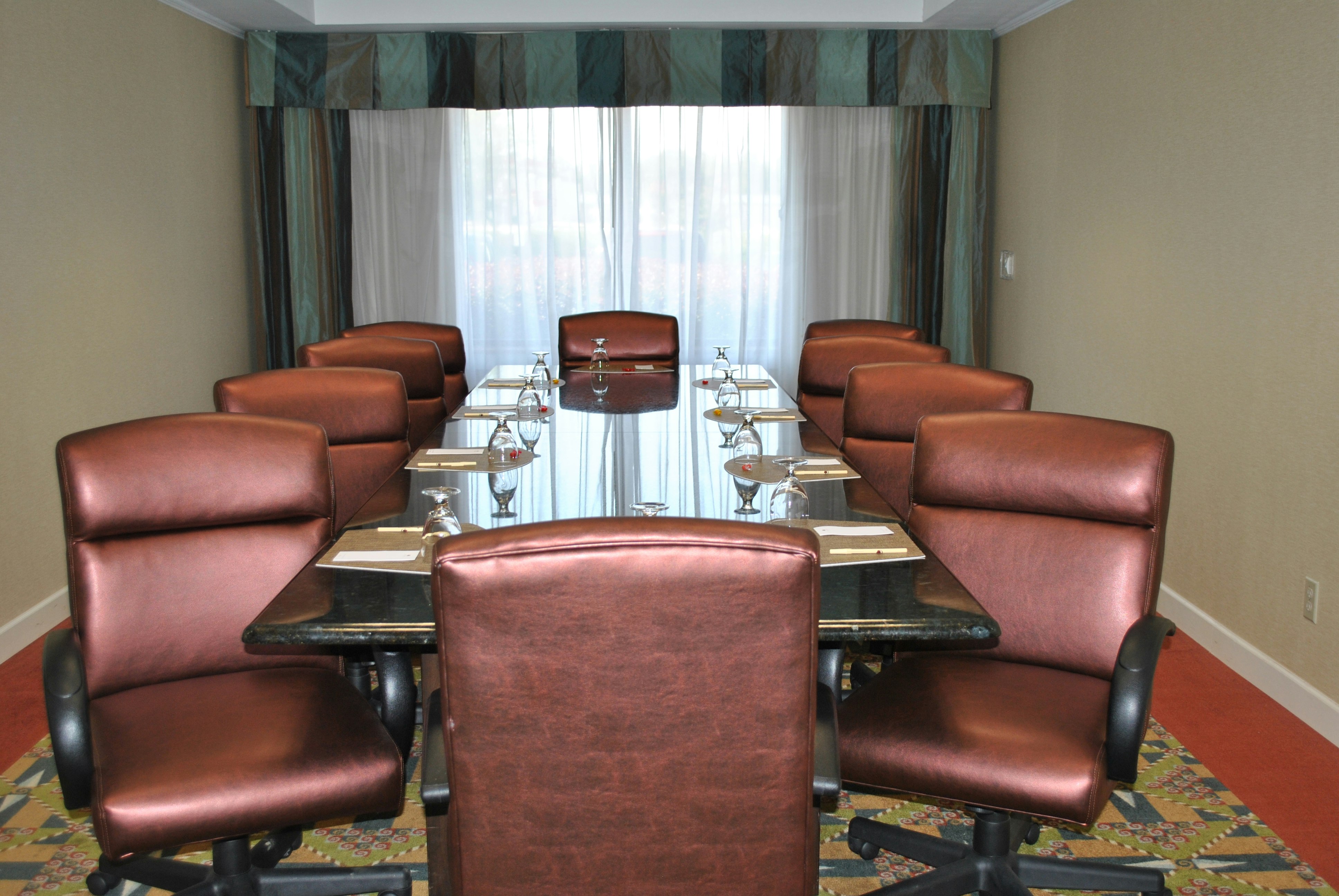 Doubletree By Hilton Fayetteville 38/43