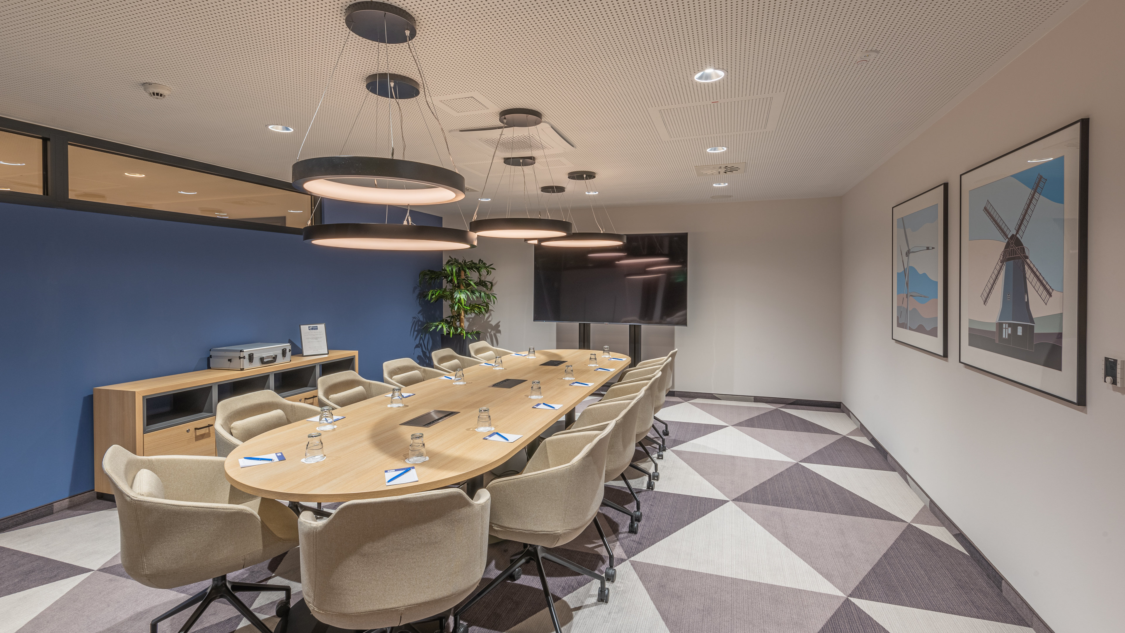 Holiday Inn Express Hamburg South A7/As42 by IHG 40/50