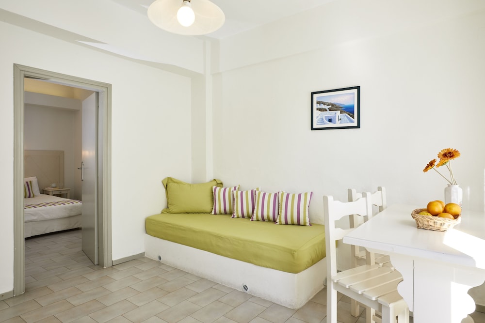 Nissos Thira Hotel 22/62