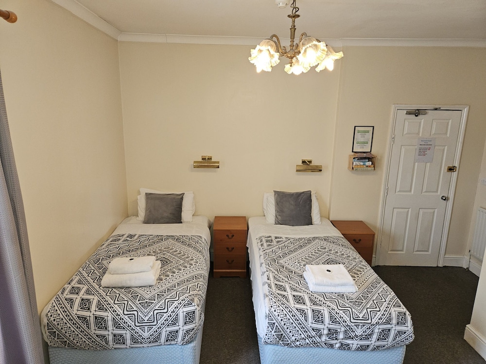 Rose Marie Guest House 18/19