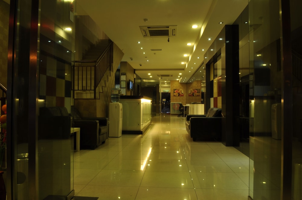 Signature Hotel 17/39