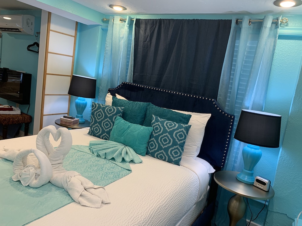 جناح بسرير كوين، Peace and Plenty Inn B&B 2/4