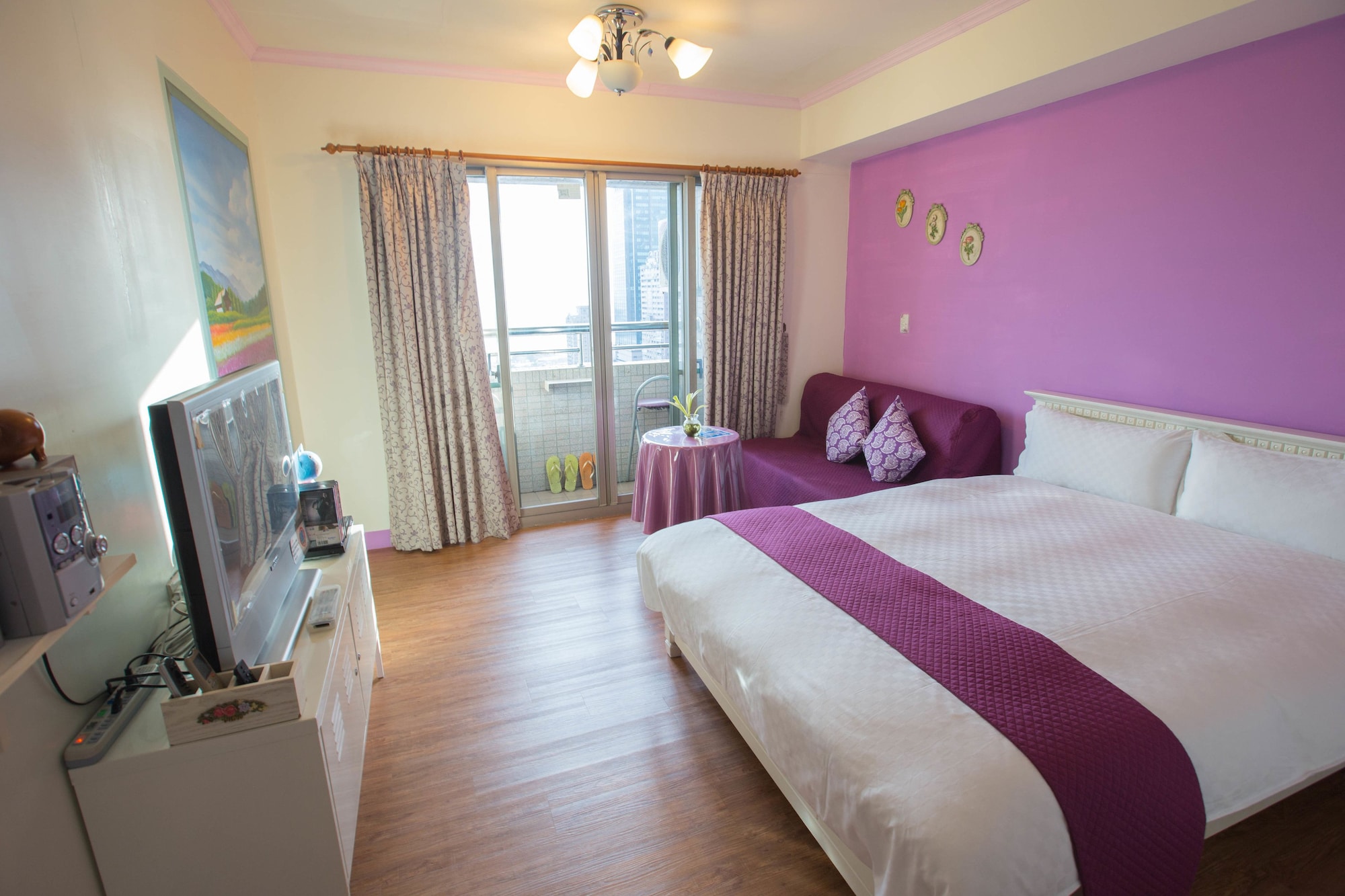 STANDARD, QUADRUPLE, 2 DOUBLE BEDS