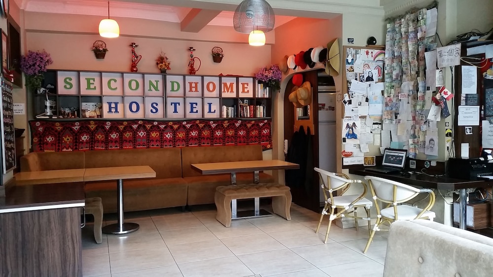 Second Home Hostel 35/50
