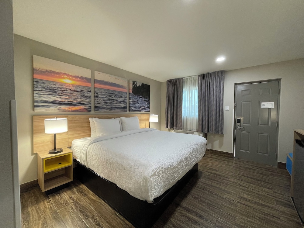Days Inn by Wyndham Sulphur Springs 12/43