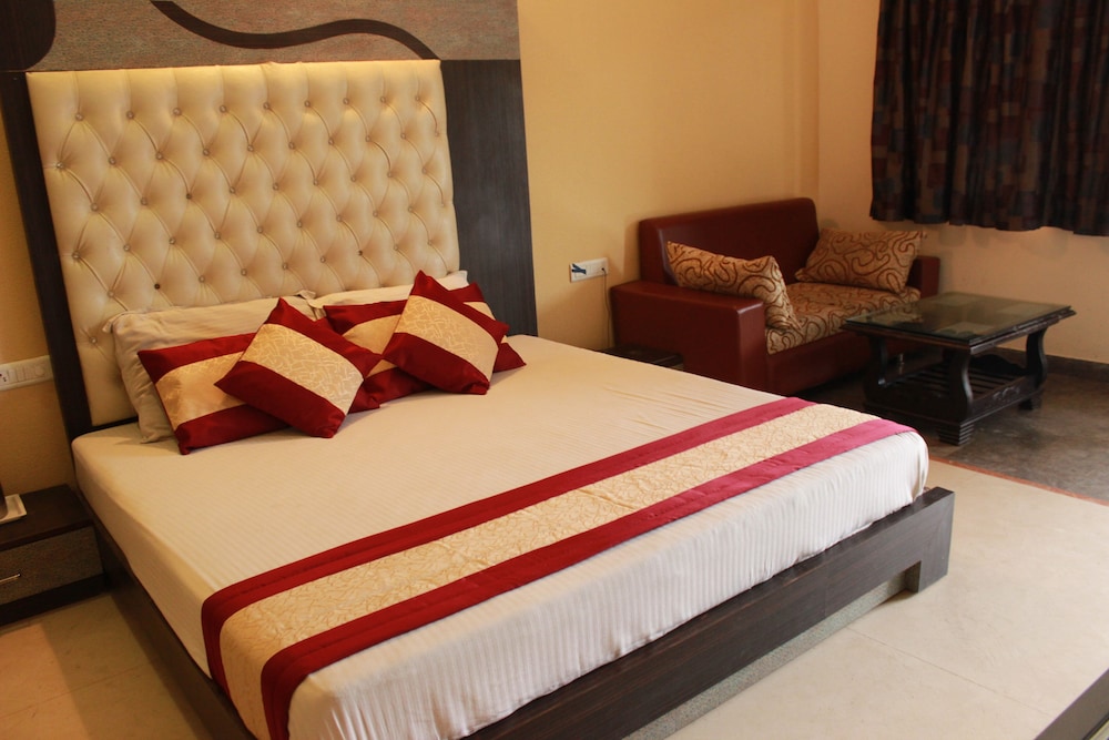 Hotel Dev Residency 16/50