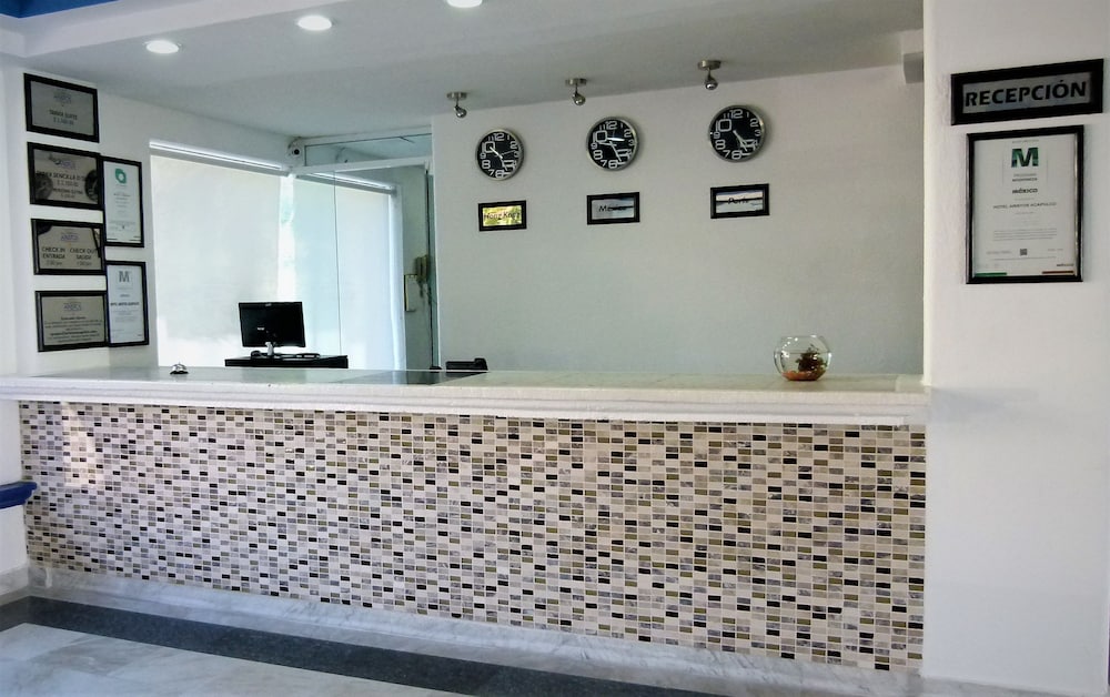 Hotel Aristos Acapulco 7/50