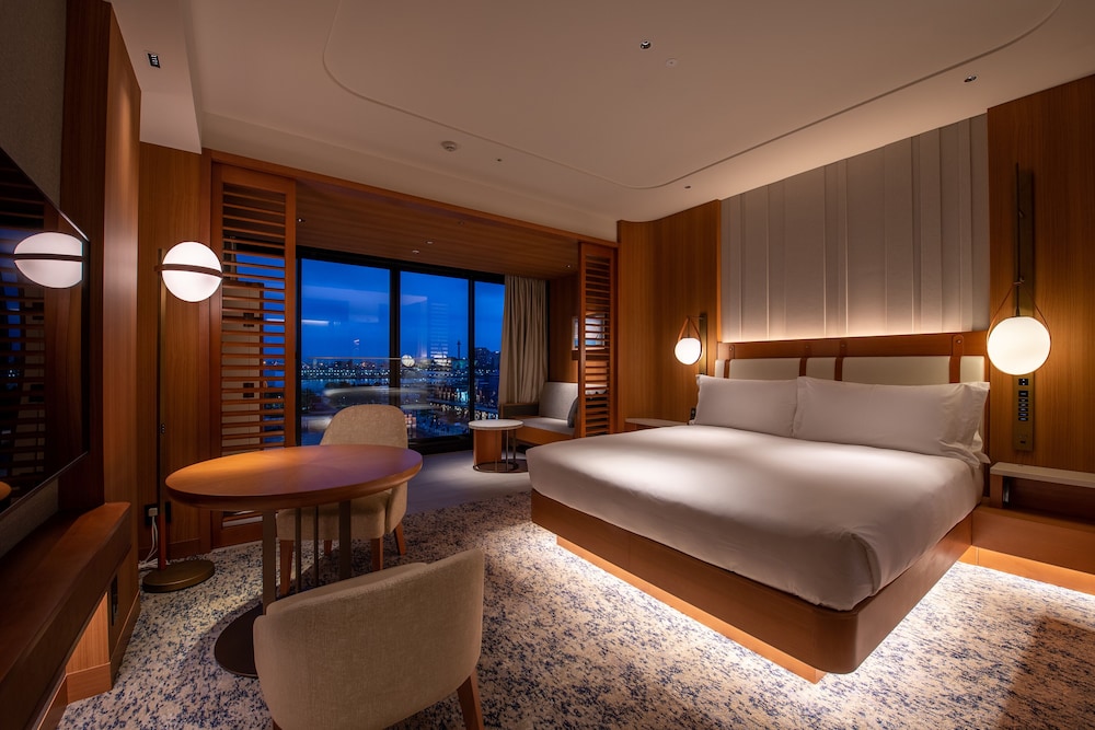 Intercontinental Yokohama Pier 8 22/78