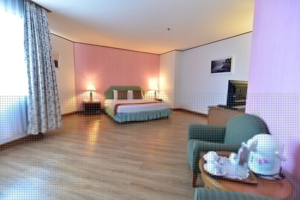 Thumrin Thana Hotel 47/71