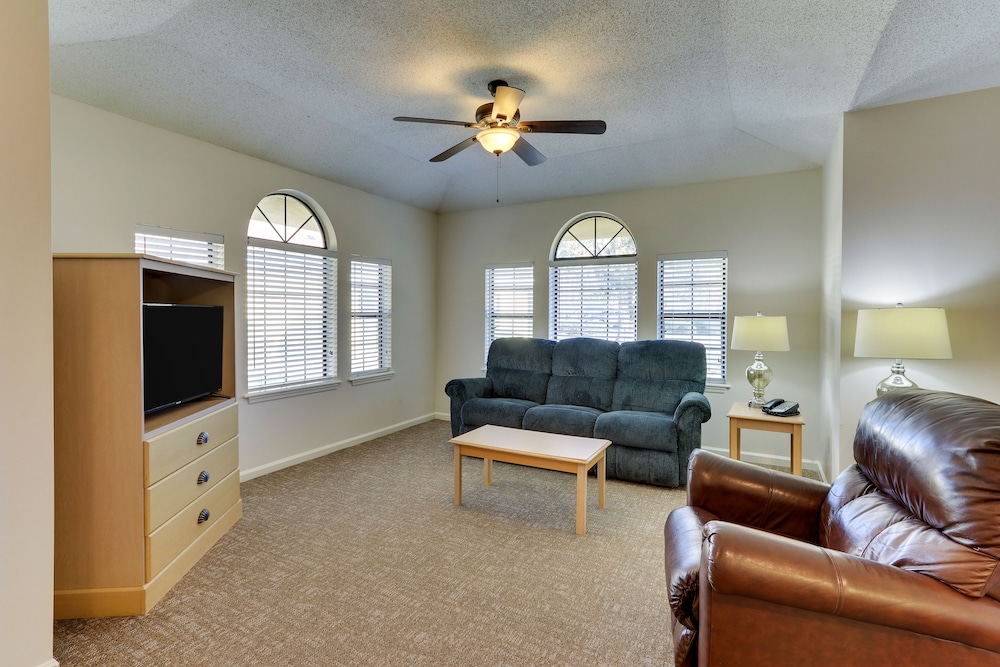 Mariners Suites 22/40
