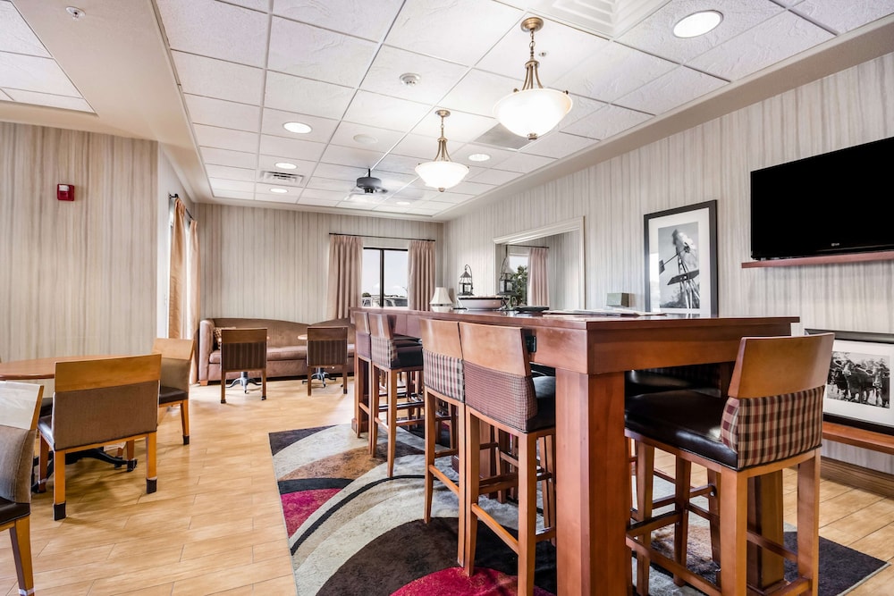 Hampton Inn Derby Wichita Southeast 32/42