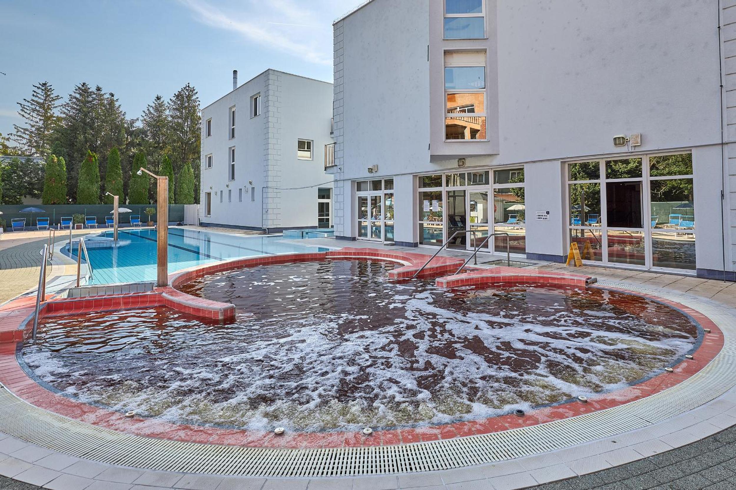 Hotel Silver 9/25