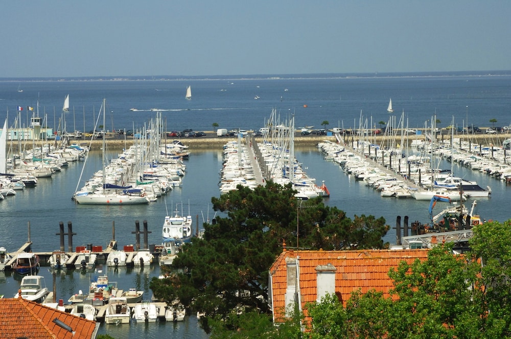 Hotel Le Nautic Arcachon 53/59