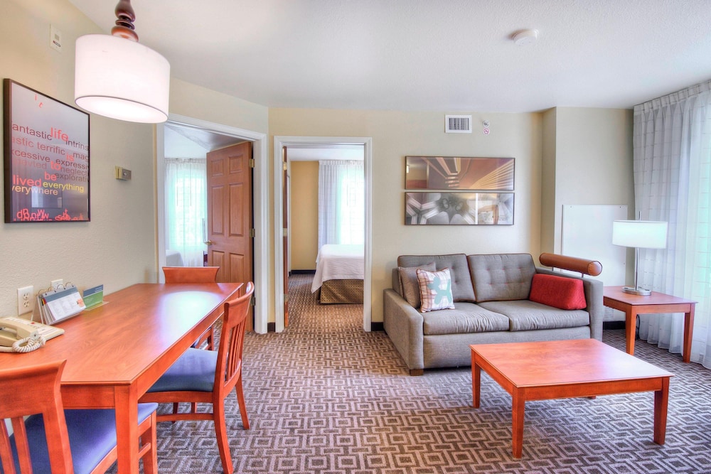 Towneplace Suites Raleigh Cary Weston Parkway 19/29