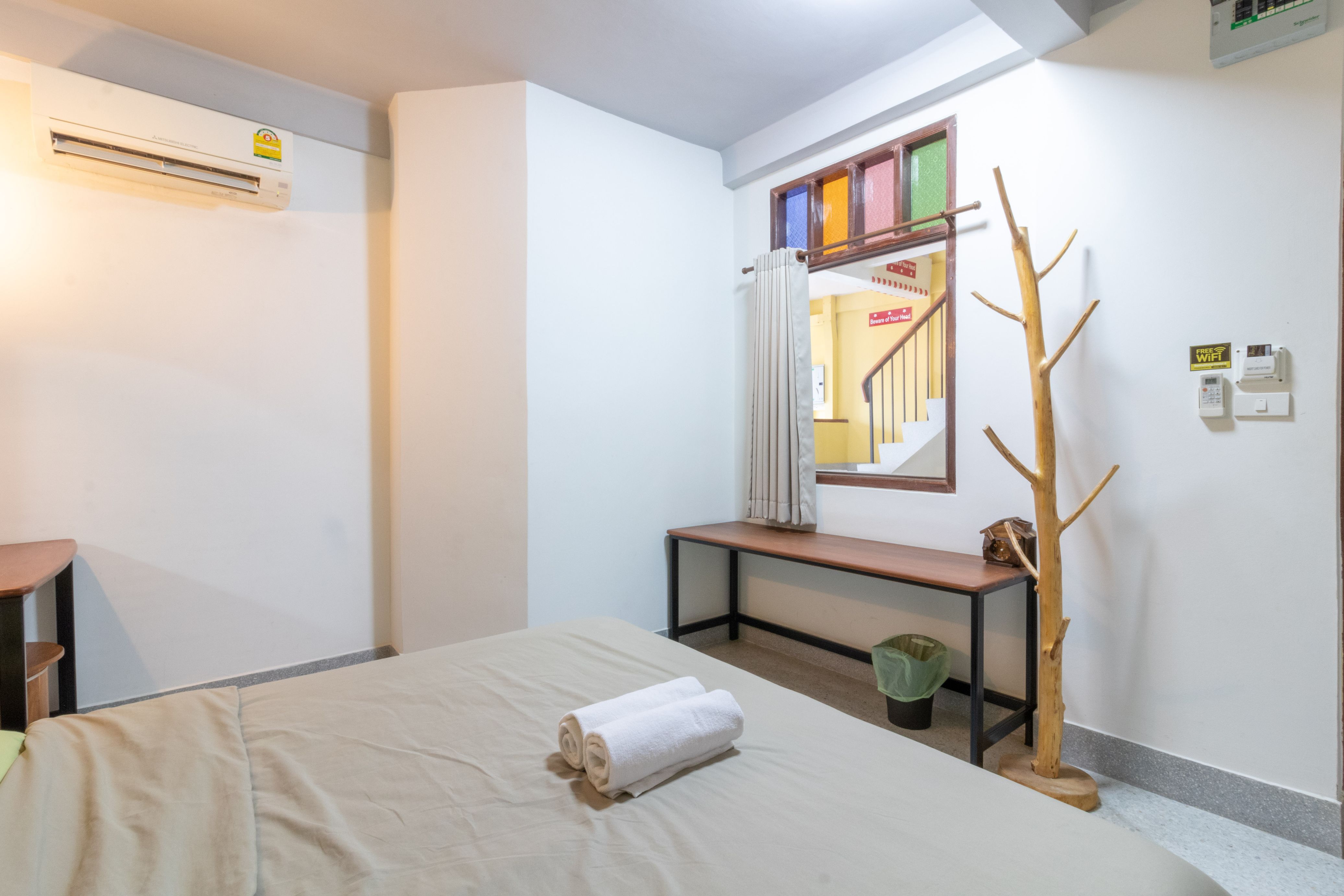 Banthat Thong Hostel 16/35