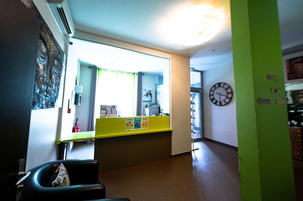 lobby