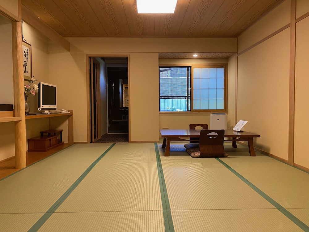 Ryokan Sawaya Honten 32/50