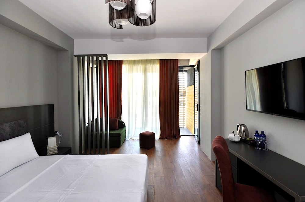 Jazz Hotel 10/42