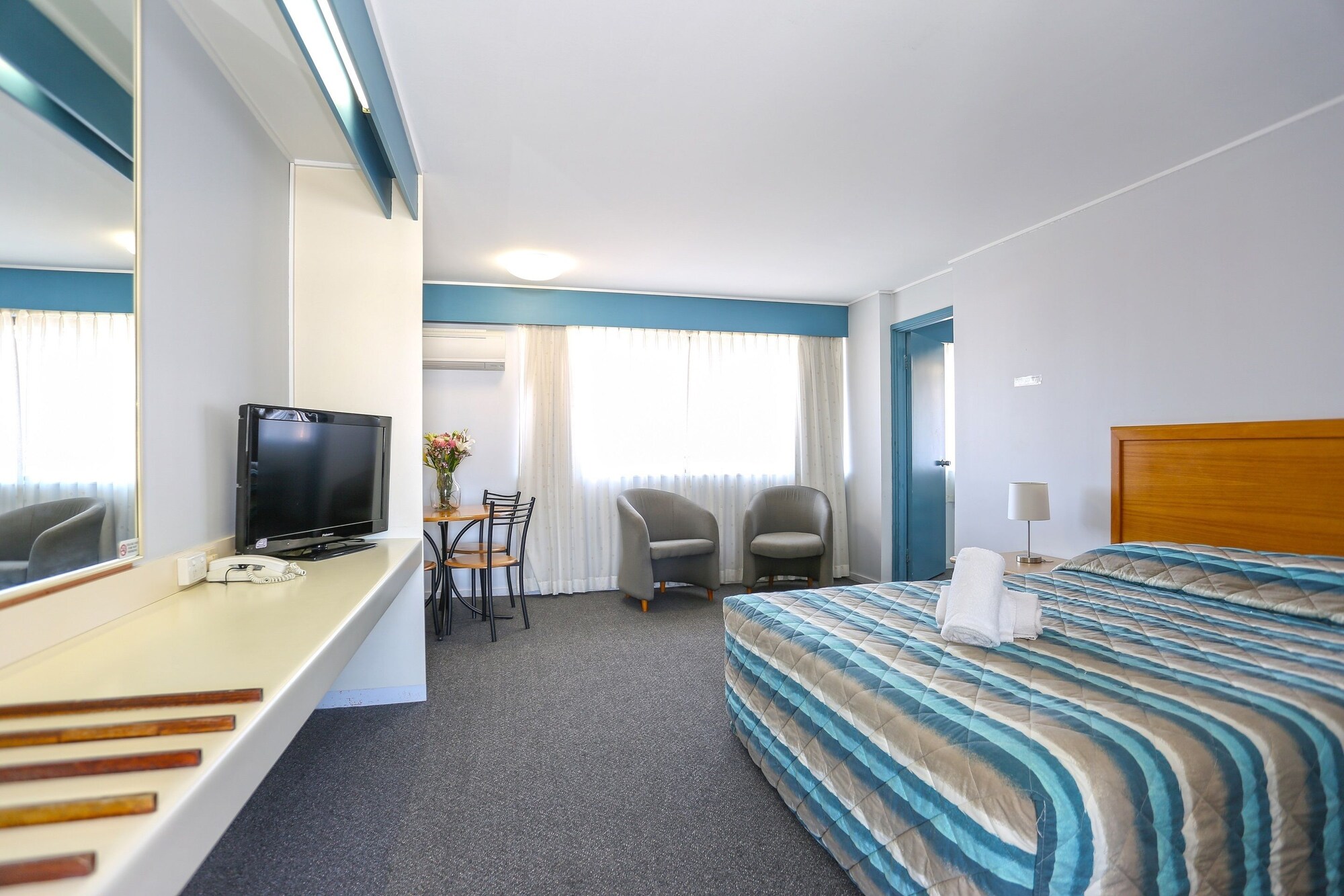 2 BEDROOMS, FAMILY SUITE
