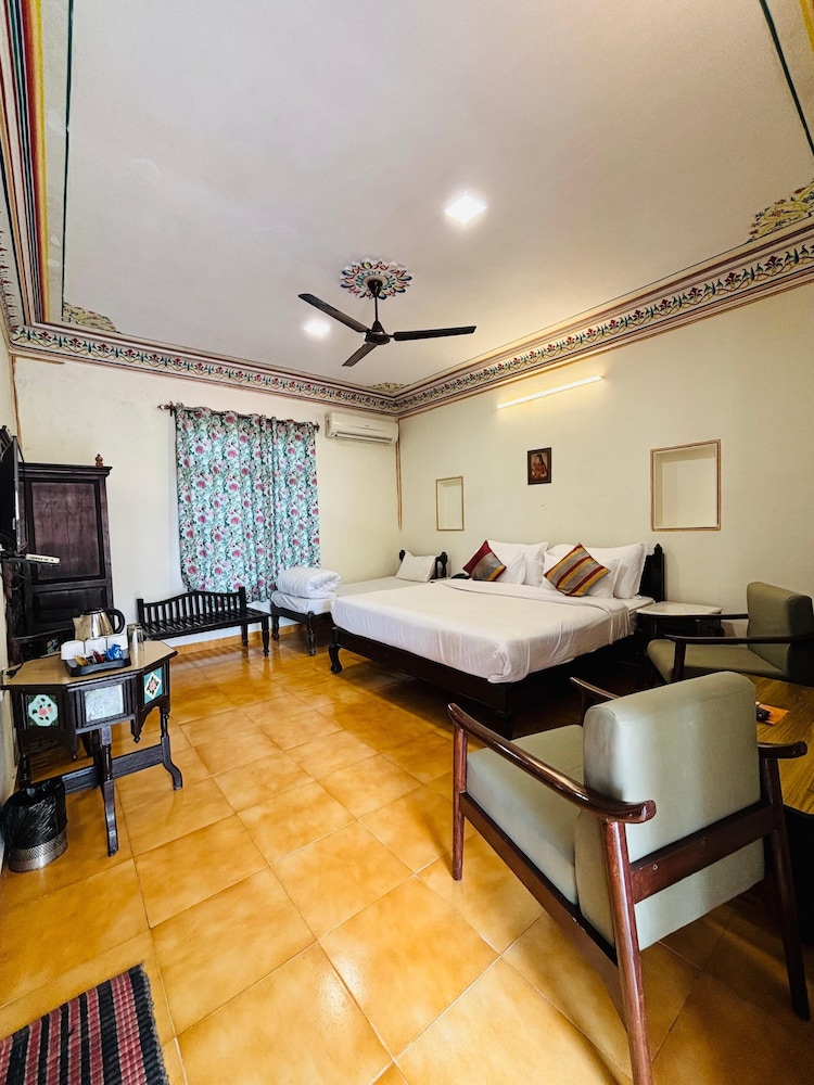 Sajjan Bagh 15/48