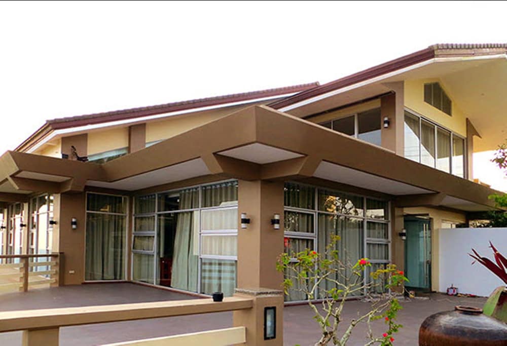 The Oriental Luxury Suites Tagaytay 2/50