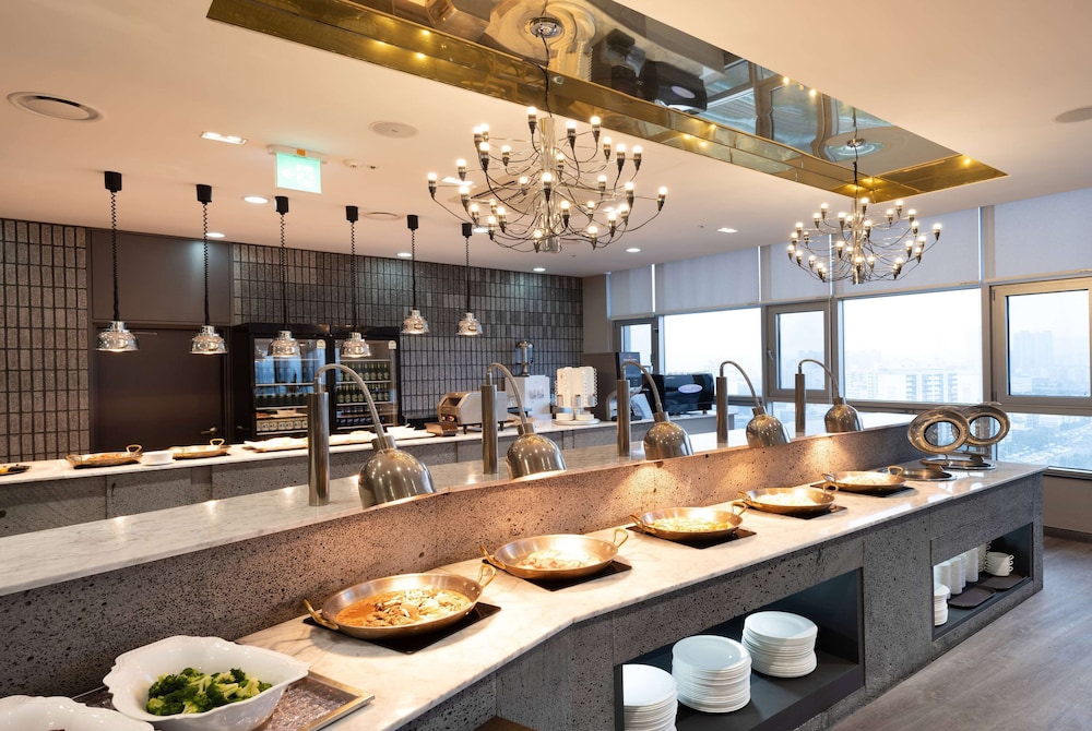 Ramada Encore by Wyndham CheonAn 41/50