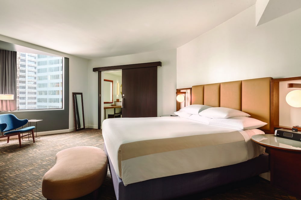 Hyatt Regency Houston 11/71
