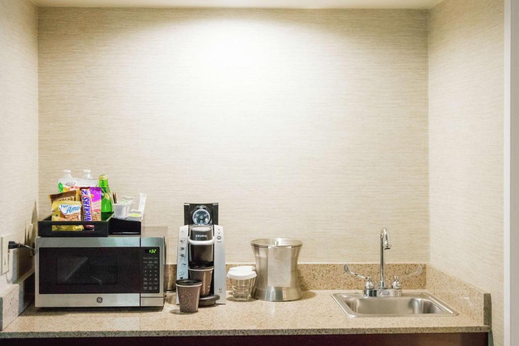 PREMIUM, SUITE, 2 DOUBLE BEDS, ACCESSIBLE