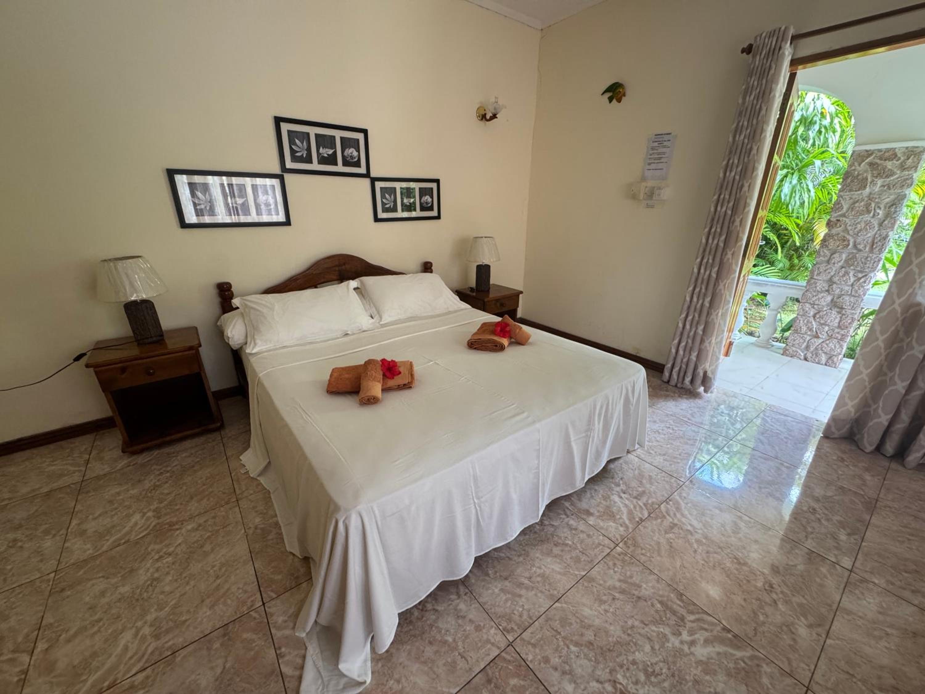 Villa Rafia Guesthouse 9/40