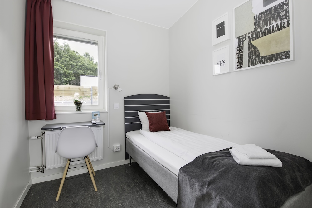 Hotell Eken 8/23