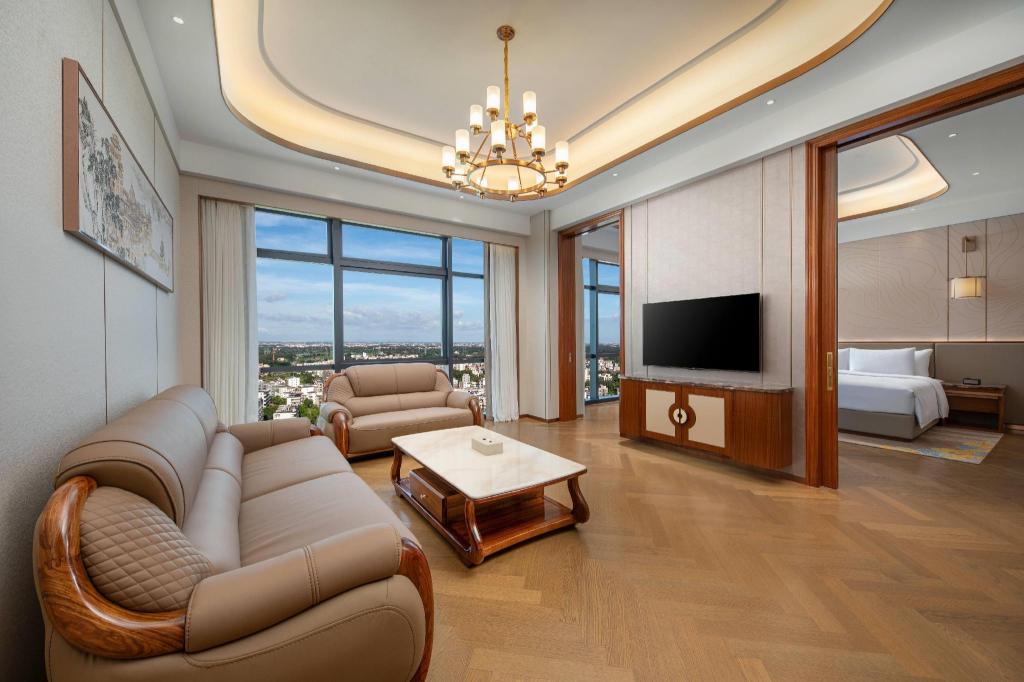 Wyndham Huazhou South 35/41