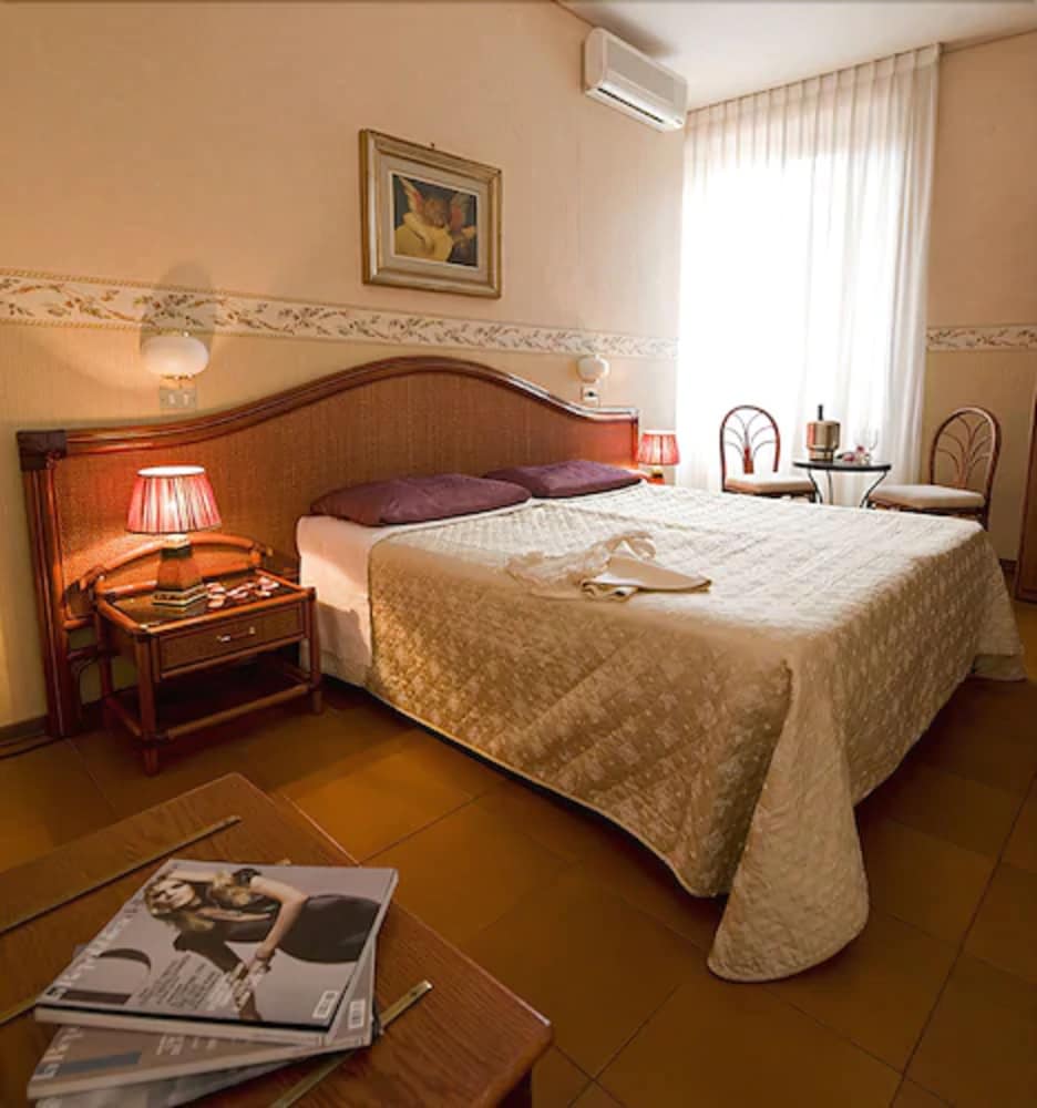 Hotel Victoria 16/49