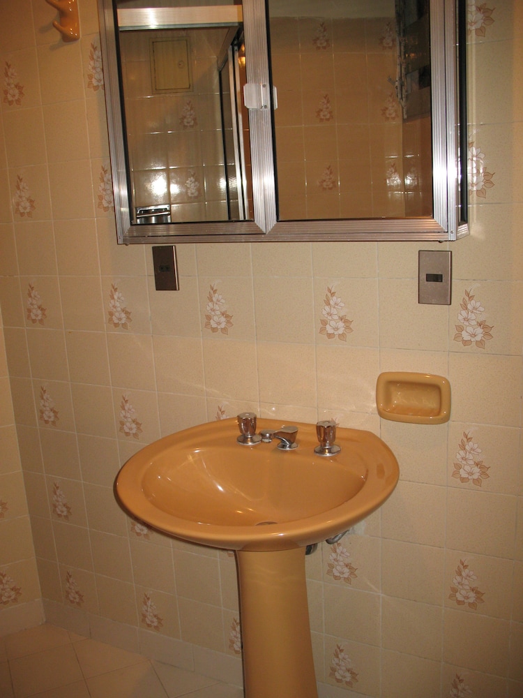 HOTEL LA JOYA 41/42
