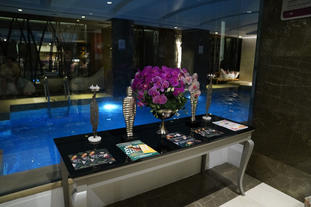 Levni Istanbul Hotel Handwritten Collection 15/81