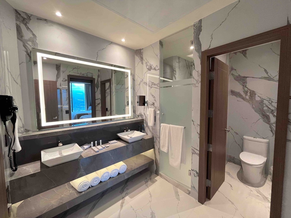 Safi Royal Luxury Metropolitan 47/47