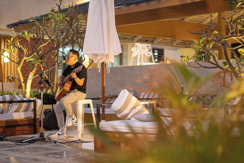 Al's Resort 52/71