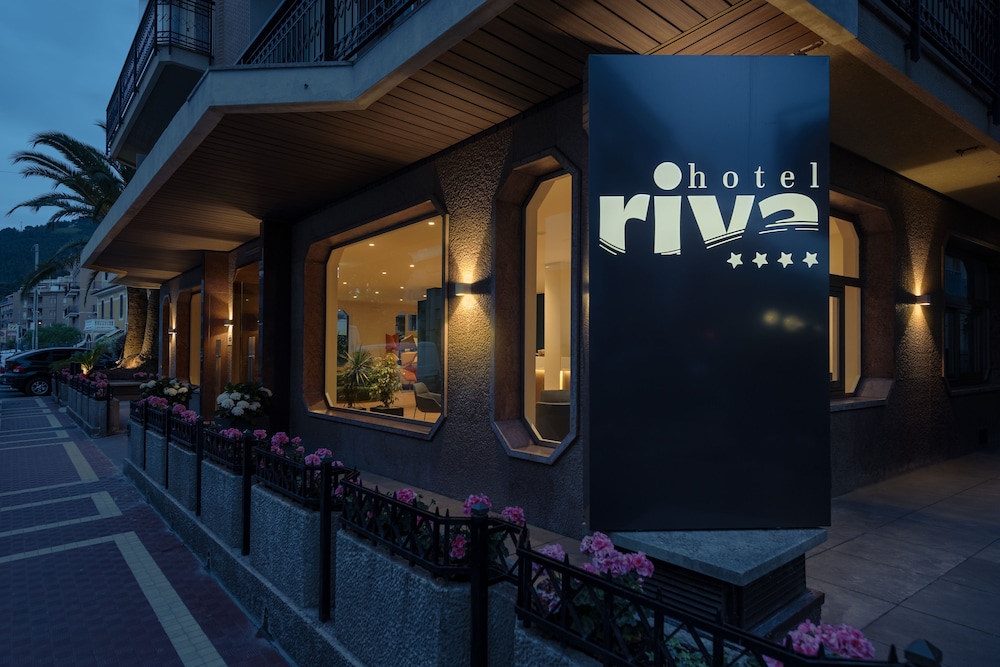 Hotel Riva 2/27
