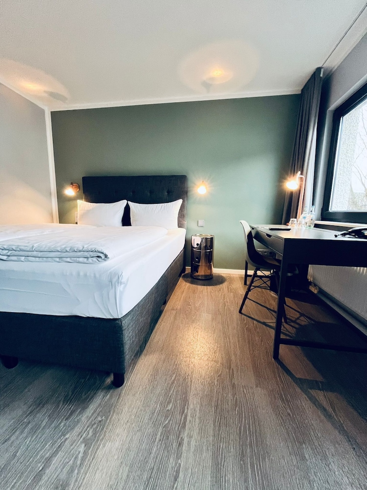 ECONOMY, DOUBLE BED