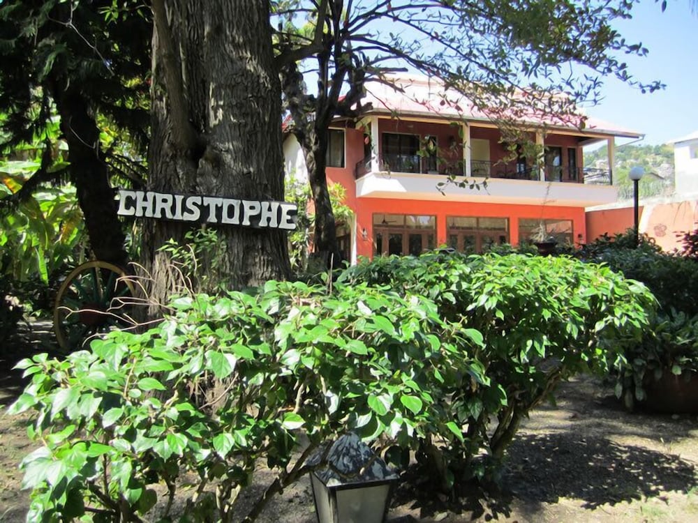 Hotel Du Roi Christophe 3/37