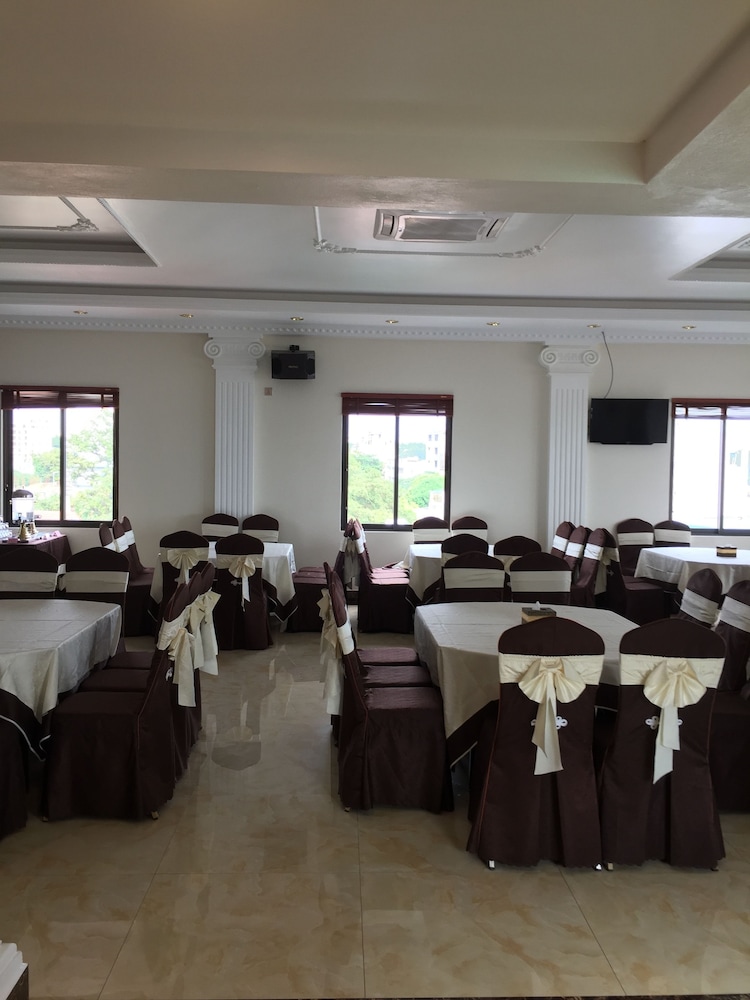 Halong Diamond Hotel 32/42