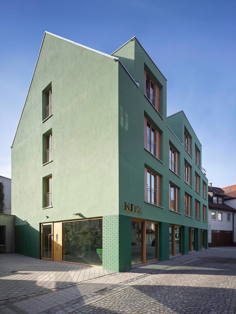 Kitz Boutique Hotel & Restaurant 41/43
