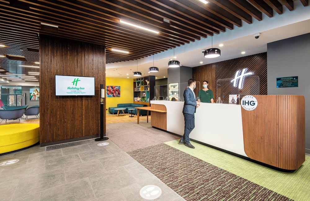 Holiday Inn Yerevan Republic Square 6/50