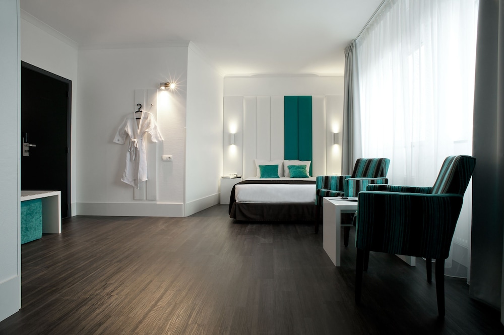 Hotel Ecu 22/32