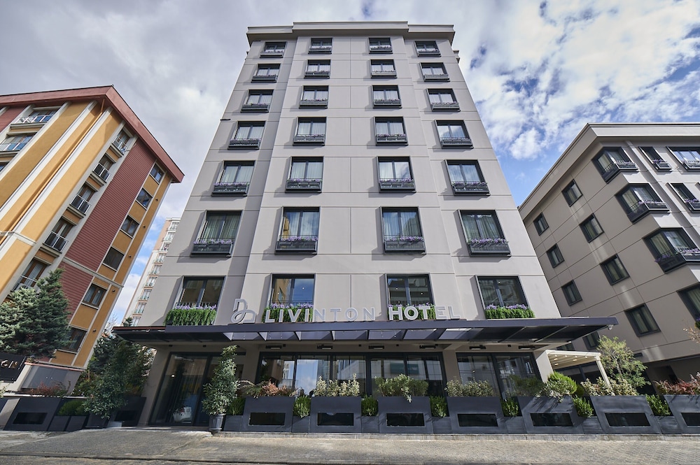 Livinton Hotel 4/58